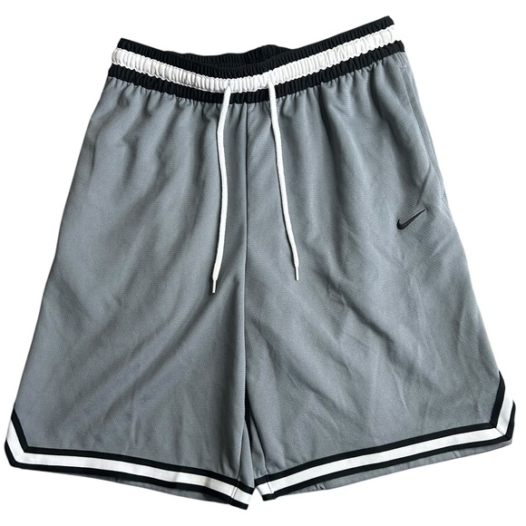 Nike Dri-FIT Men’s Gray Basketball Shorts Size M Athletic Zipper Pockets - Picture 1 of 6